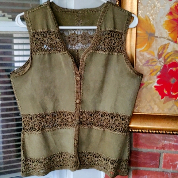 Knitted olive suede vest - Picture 1 of 1